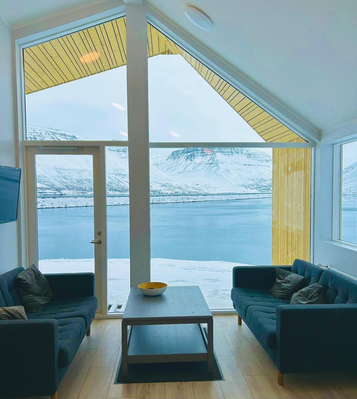 Fisk Club Cottages - Captain'S House Sudureyri Екстериор снимка